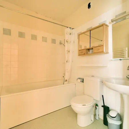 Apartamento Oustal - T3 Avec Wifi Dans Le Centre De Avec Vue Sur Les Montagnes Mae-8671 *